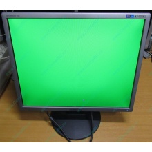 Монитор 19" Samsung SyncMaster 943N на экране малозаметные царапинки (Тула)